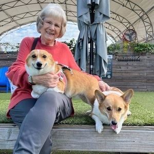 Meet your Posher, Carla